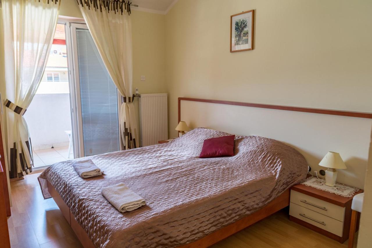 Bed And Breakfast Taverna Miskovic Паг Экстерьер фото
